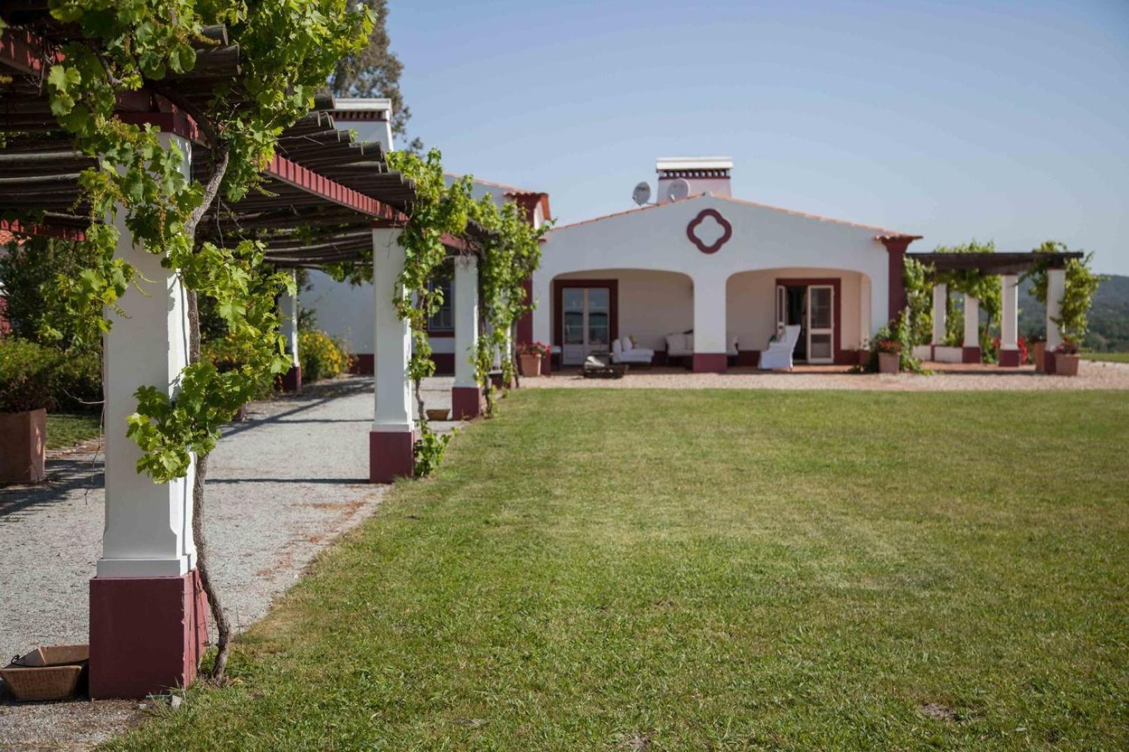 Вілла Stunning Mansion In Sao Cristovao Монтемор-у-Нову Екстер'єр фото